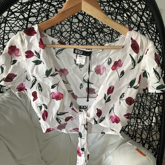 BNWT BEACH RIOT TOP WHITE TULIP SIZE S - Picture 5 of 5